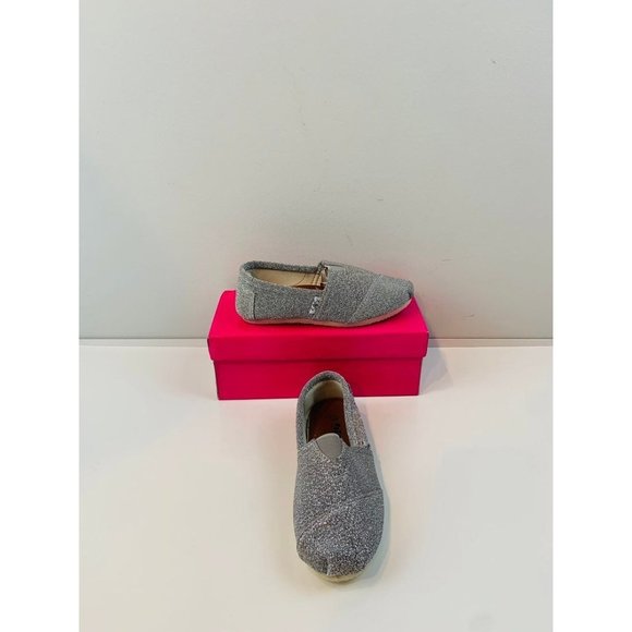 Brand New girls silver glitter flats - Picture 7 of 7